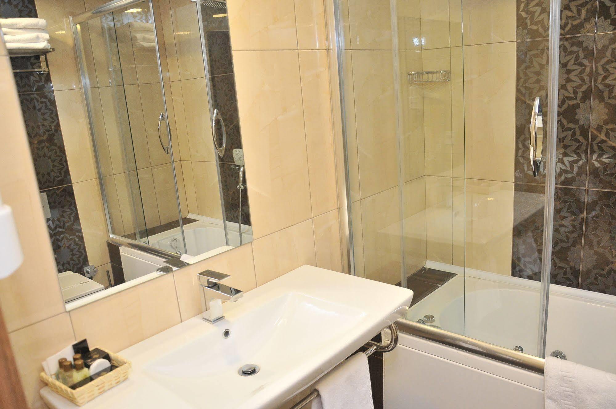 Esila Hotel Ankara Kültér fotó